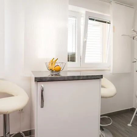 Maza - Roberta Apartmán Zadar